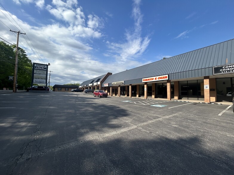 4136 Library Rd, Pittsburgh, PA for lease - Primary Photo - Image 1 of 18