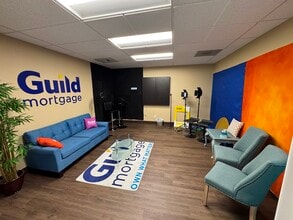 698 12th St SE, Salem, OR for lease Interior Photo- Image 1 of 8