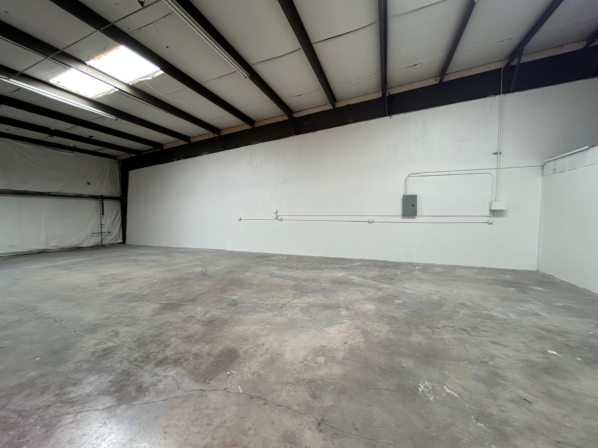 2331 Wirtcrest Ln, Houston, TX for lease Interior Photo- Image 1 of 1