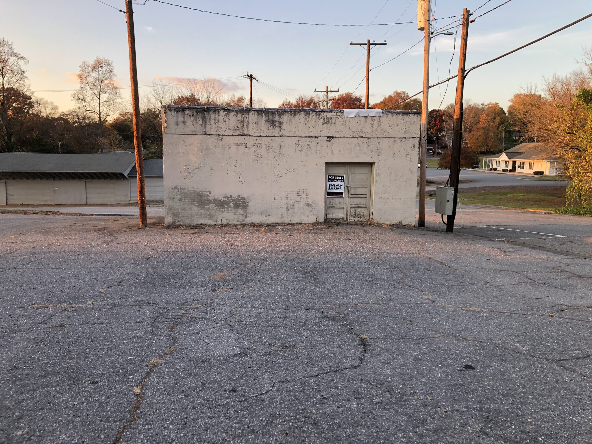 180 Town Alley, Taylorsville, NC for sale Primary Photo- Image 1 of 1