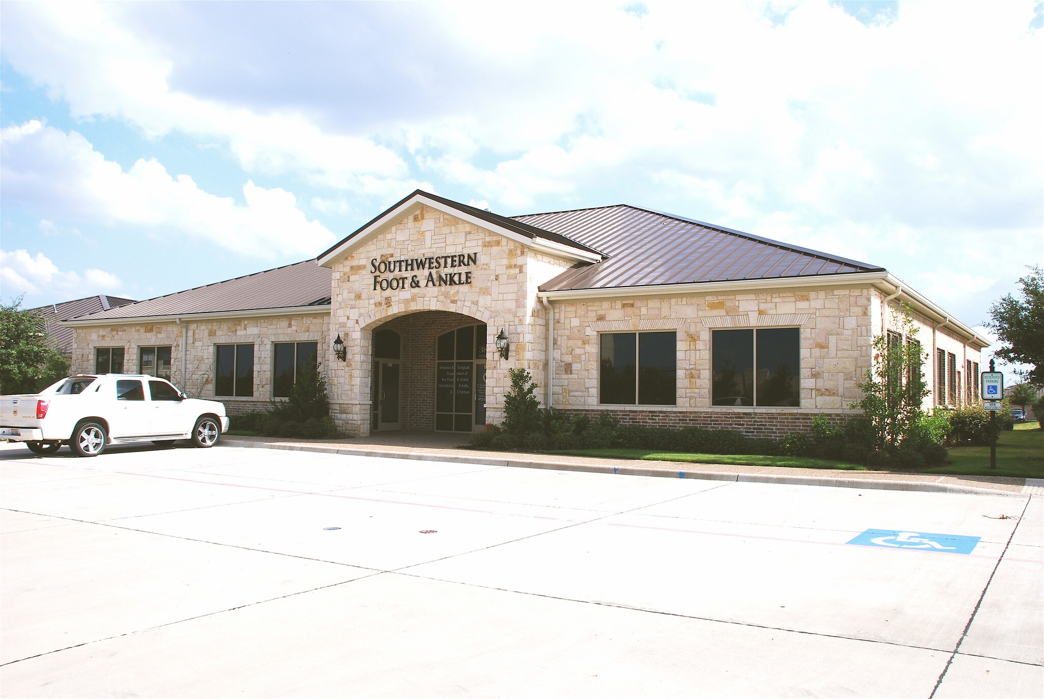 3880 Parkwood Blvd, Frisco, TX for sale Primary Photo- Image 1 of 1