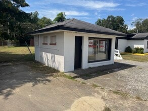 800-810 Cokey Rd, Rocky Mount, NC for lease Building Photo- Image 2 of 5