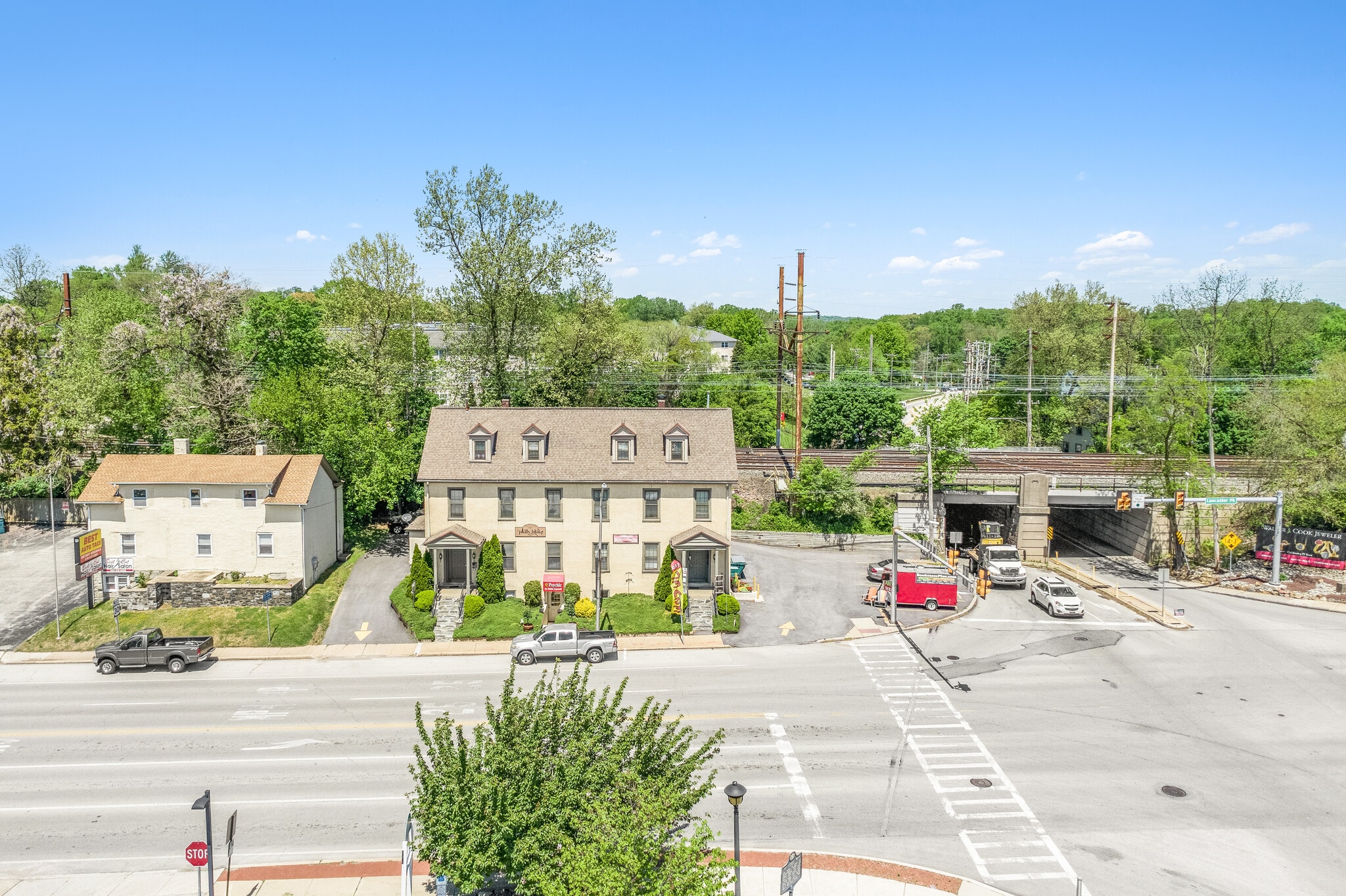 123 E Lancaster Ave, Paoli, PA 19301 Paoli Corner