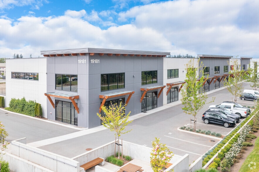 19181 34A Av, Surrey, BC for lease - Primary Photo - Image 2 of 13