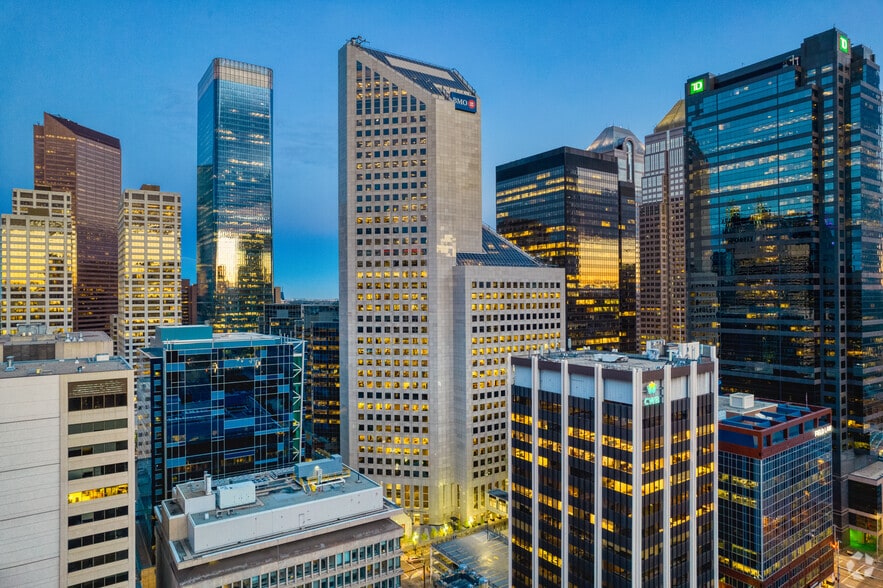 350 7th Ave SW, Calgary, AB for lease - Primary Photo - Image 1 of 7