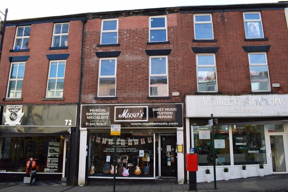 70 Yorkshire St, Oldham for sale Primary Photo- Image 1 of 1