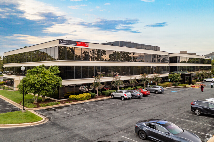 2301 Research Blvd, Rockville, MD for lease - Building Photo - Image 1 of 12