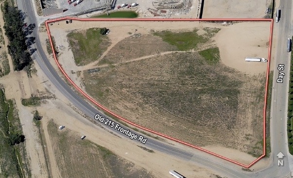 Old 215 Frontage Rd, Moreno Valley, CA for lease Primary Photo- Image 1 of 3