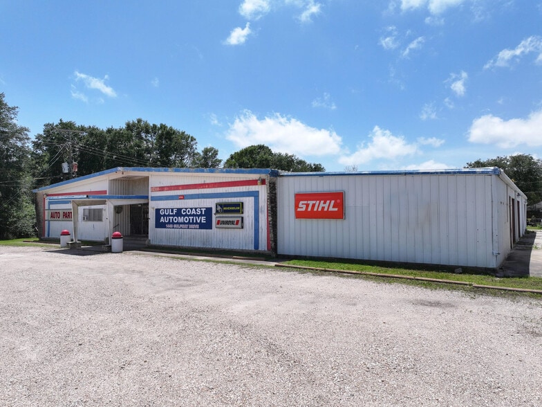 1440 Gulfway Dr, Winnie, TX for sale - Building Photo - Image 3 of 33