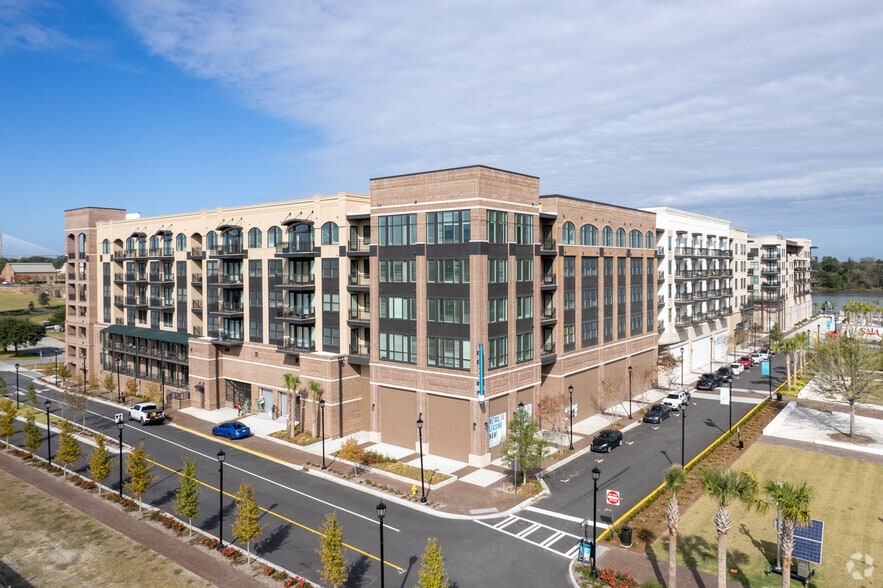 301 Passage Way, Savannah, GA for lease - Primary Photo - Image 1 of 6