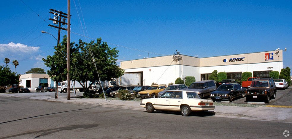 8320 Isis Ave, Los Angeles, CA for lease - Building Photo - Image 1 of 9