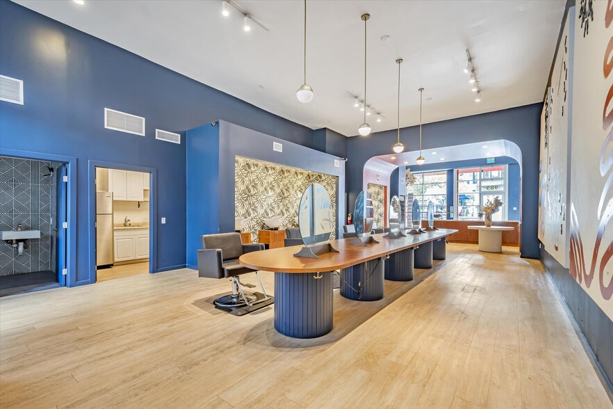 985 Valencia St, San Francisco, CA for lease - Building Photo - Image 1 of 11