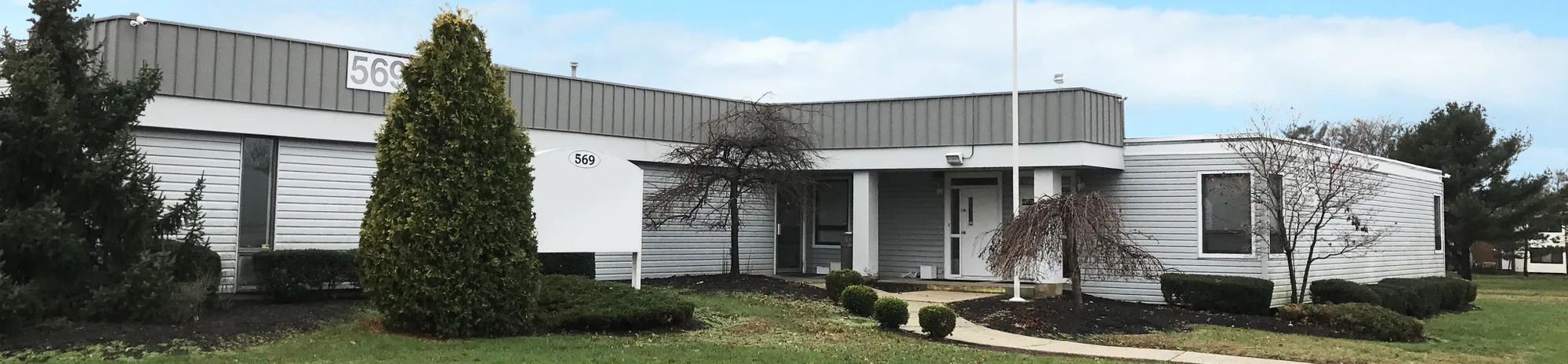 569 Abbington Dr, East Windsor, NJ for lease Building Photo- Image 1 of 3