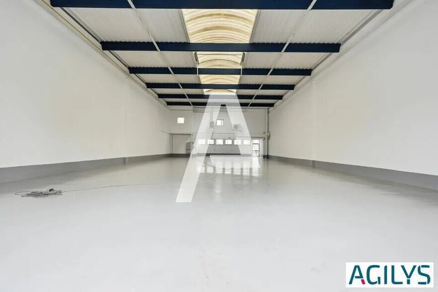 Flex in Bonneuil-sur-Marne for lease - Interior Photo - Image 2 of 6