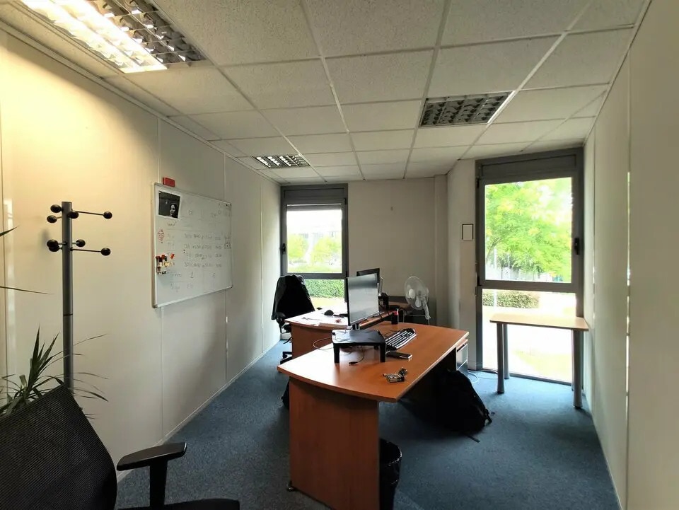 Office in Saint-Herblain for sale Interior Photo- Image 1 of 9