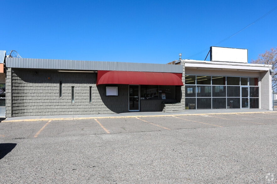 Commercial Package REPRICED portfolio of 2 properties for sale on LoopNet.com - Building Photo - Image 1 of 19