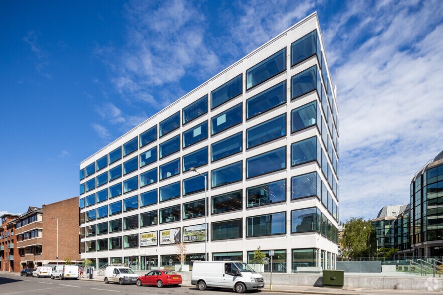 33 Kings Rd, Reading for lease - Building Photo - Image 2 of 36