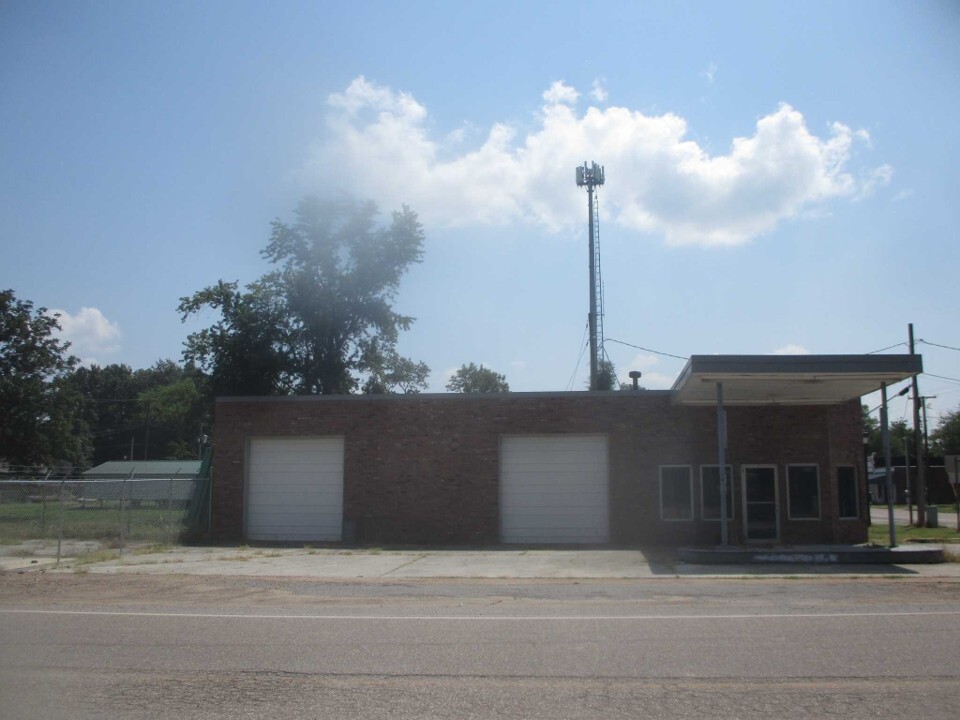 64 Main & Highway 64B, Crawfordsville, AR for lease Building Photo- Image 1 of 5