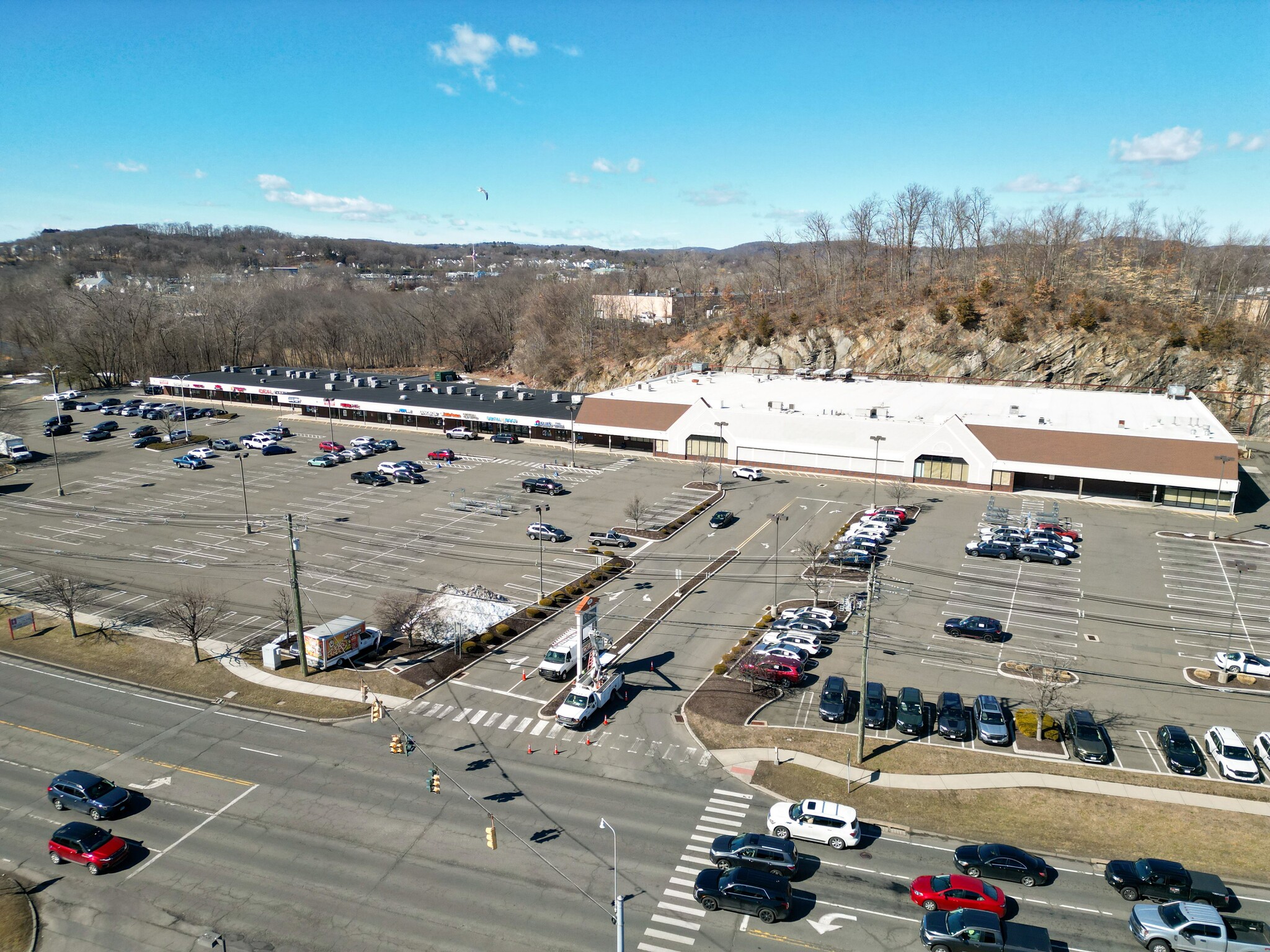 72 Newtown Rd, Danbury, CT for lease Building Photo- Image 1 of 1