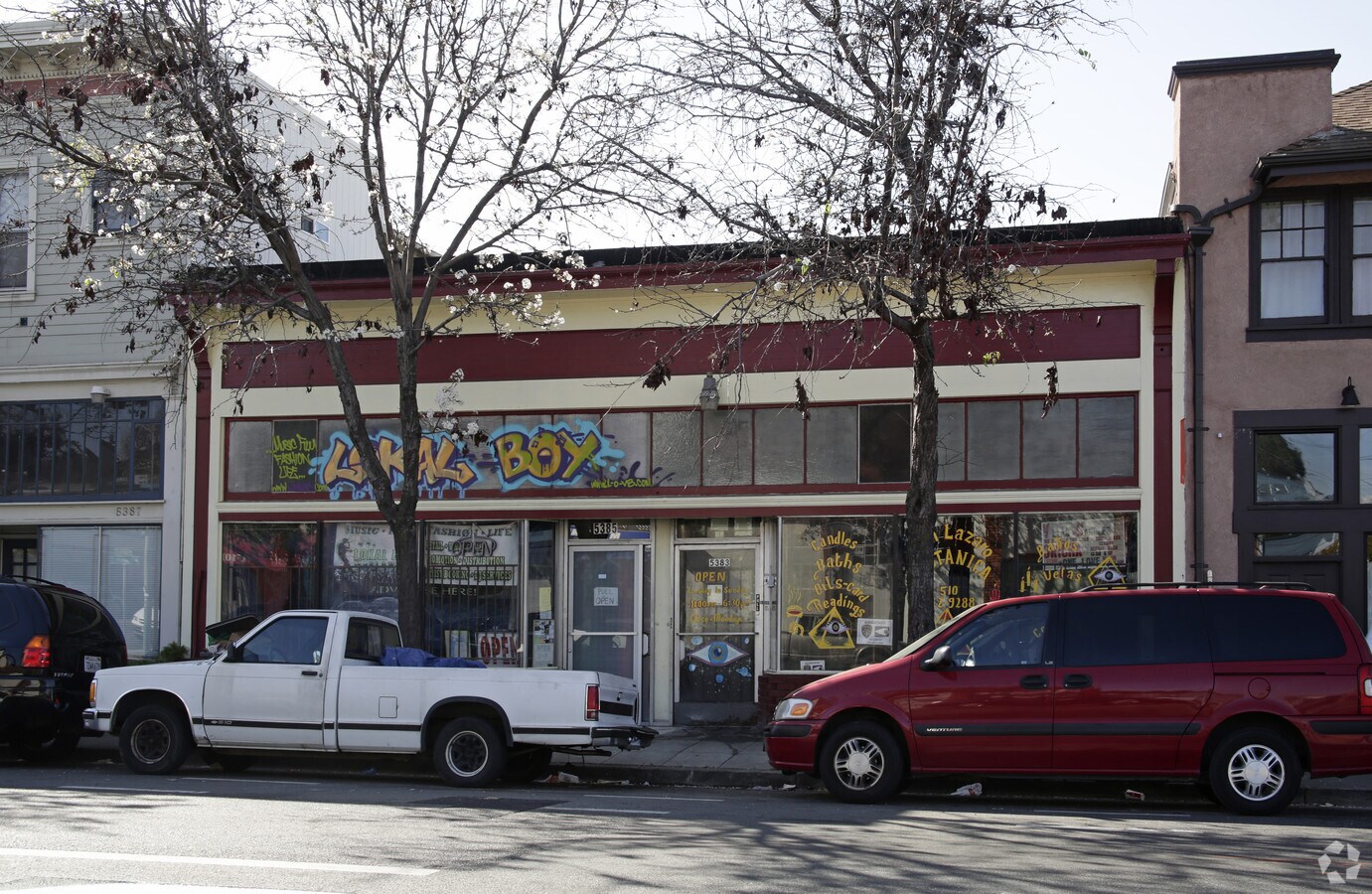 5385 Bancroft Ave, Oakland, CA 94601