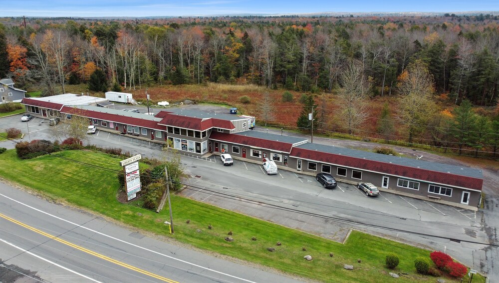 906 Route 940, Pocono Lake, PA for sale Building Photo- Image 1 of 1