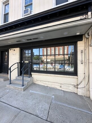 More details for 2 S Main St, Woodstown, NJ - Retail for Lease