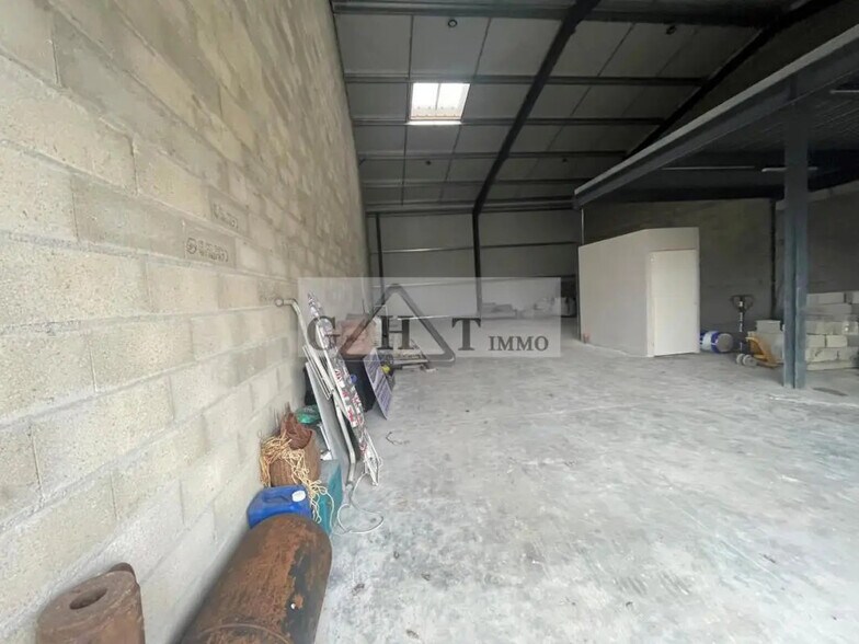 Industrial in Pringy for lease - Interior Photo - Image 1 of 4