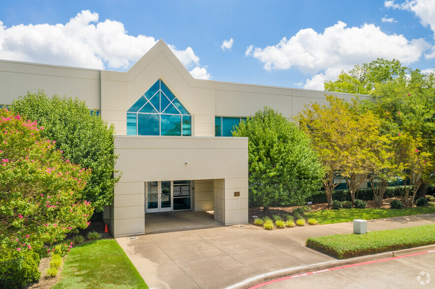 2301 Neiman Marcus Pky, Longview, TX for sale - Primary Photo - Image 1 of 1