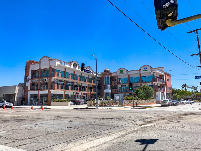 1080 S La Cienega Blvd, Los Angeles, CA for lease - Building Photo - Image 2 of 11