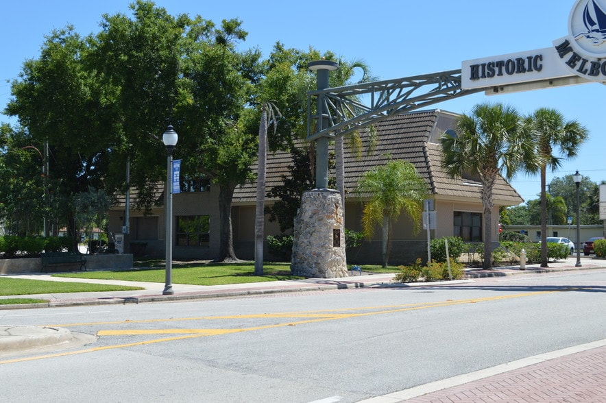 300 E New Haven Ave, Melbourne, FL for sale - Building Photo - Image 2 of 63