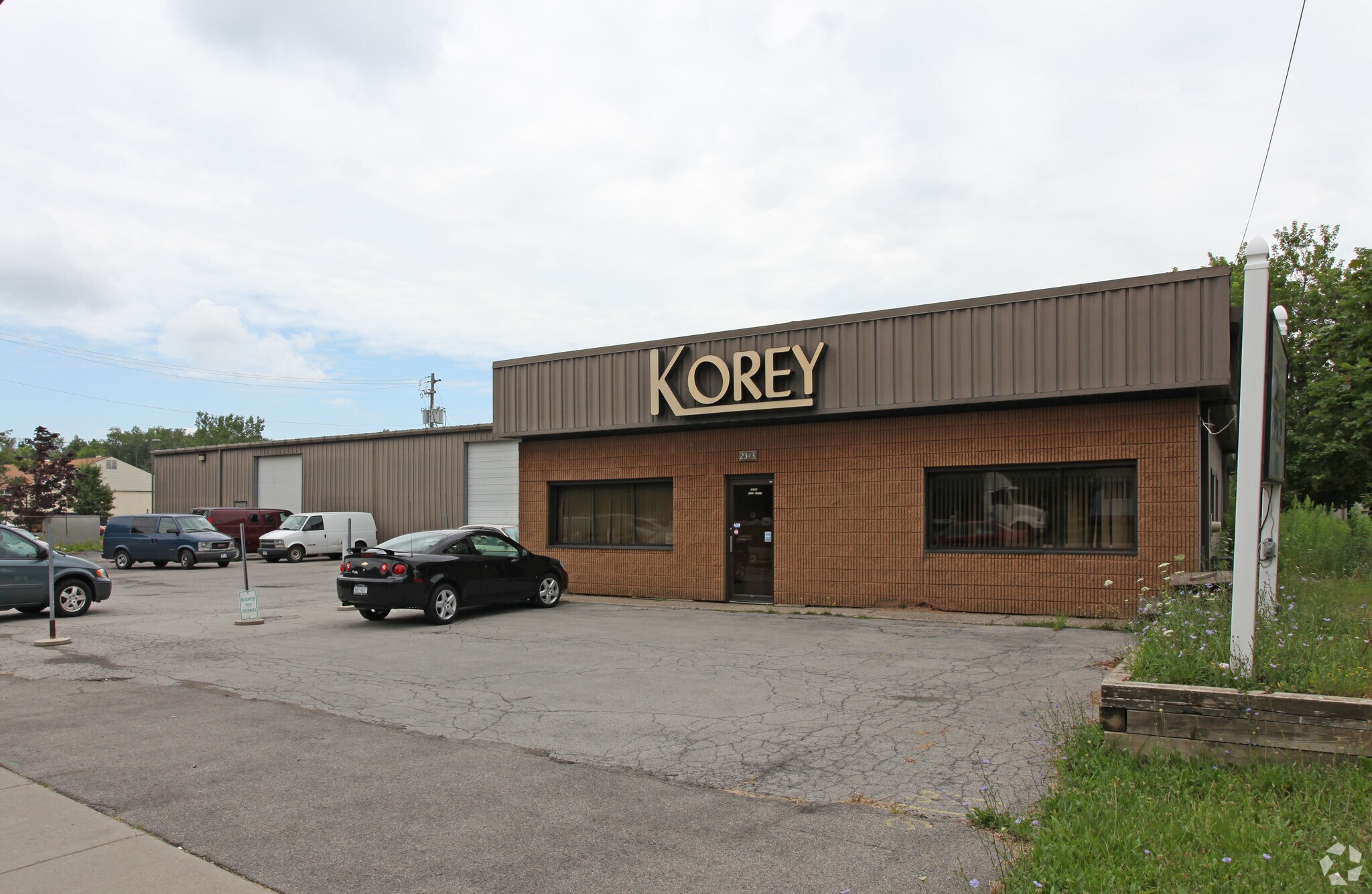 2343 Union Rd, Cheektowaga, NY for sale Primary Photo- Image 1 of 1