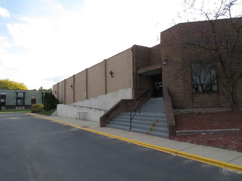 3150 45th Ave, Highland, IN for sale - Building Photo - Image 1 of 1