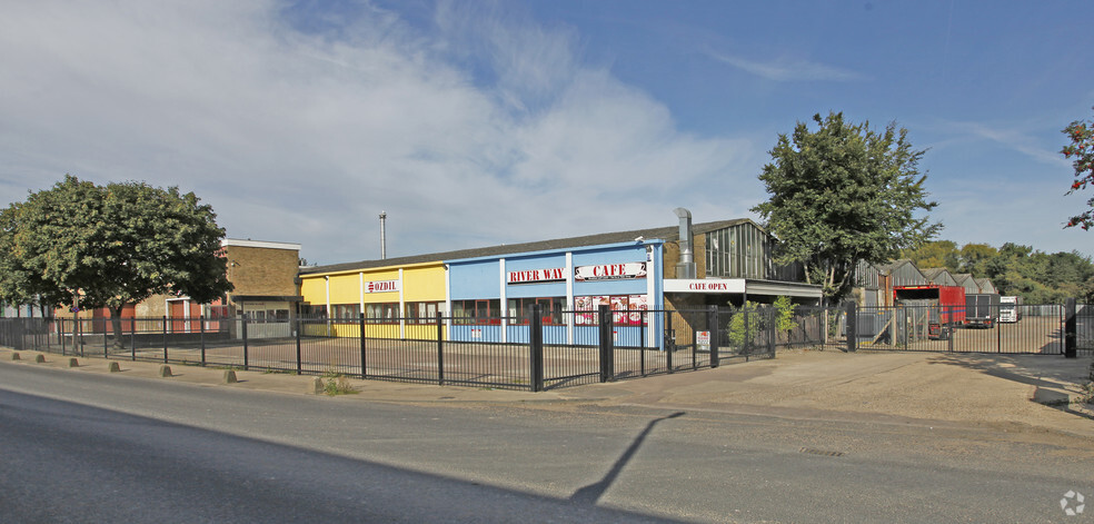 River Way, Harlow for lease - Building Photo - Image 1 of 4