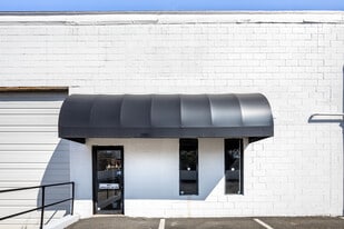 1330 Livingston Ave, North Brunswick NJ - Warehouse