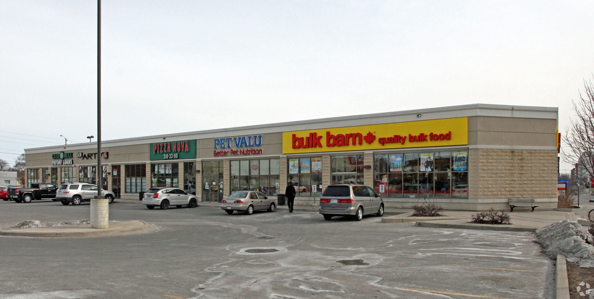 1 Warren Ave, Oshawa, ON for sale Primary Photo- Image 1 of 1