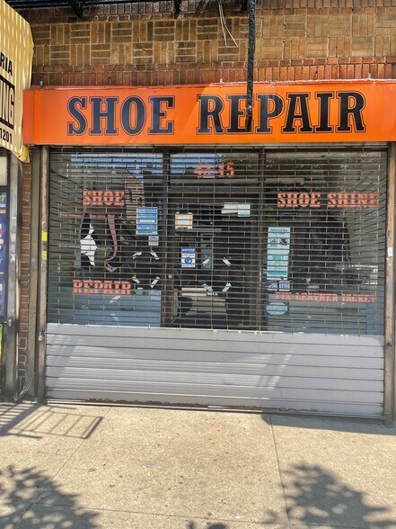 42-11-42-15 28th Ave, Astoria, NY for sale - Building Photo - Image 1 of 1