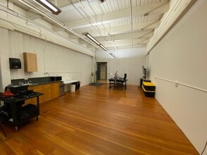 3131 Western Ave, Seattle, WA for lease Interior Photo- Image 2 of 4