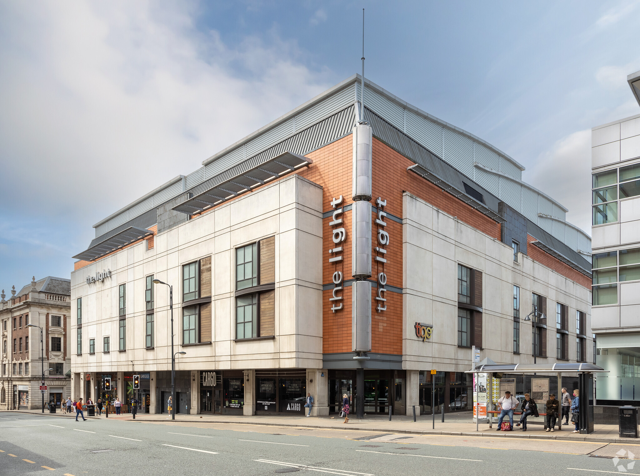 The Headrow, Leeds, WYK LS1 8TL - The Light | LoopNet