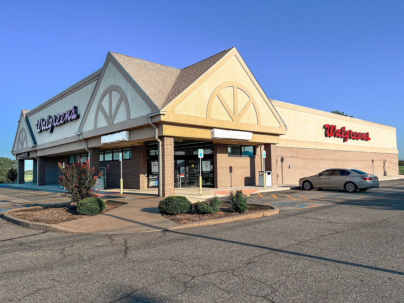 1201 NW 12th St, Oklahoma City, OK for lease Building Photo- Image 1 of 9