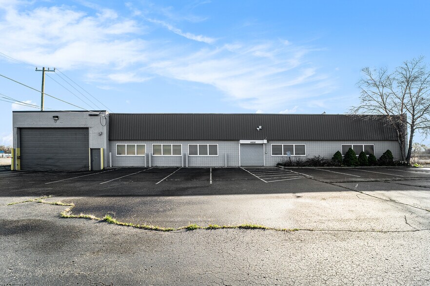 14650 Dequindre St, Detroit, MI for lease - Building Photo - Image 2 of 29