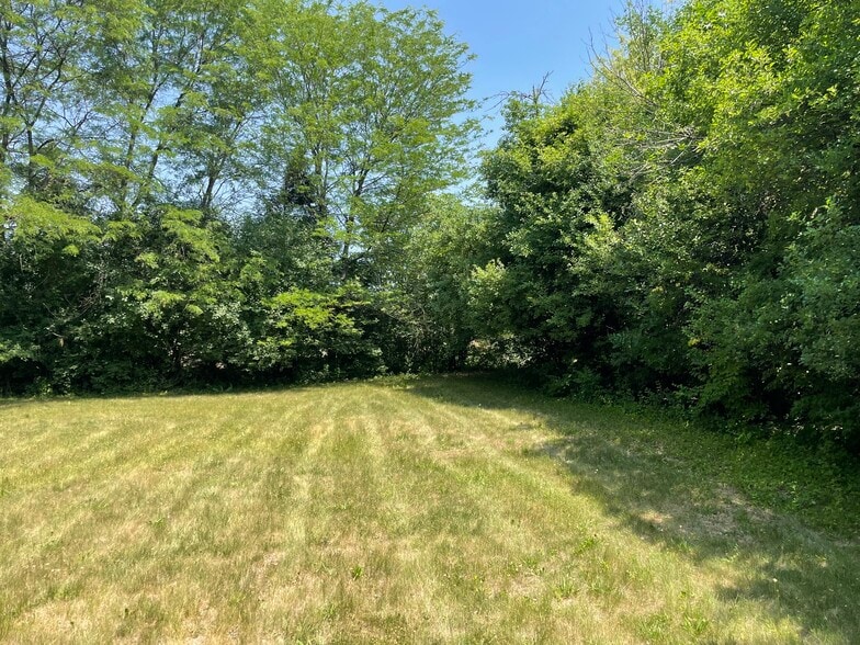 2260 E New York St, Aurora, IL for sale - Building Photo - Image 2 of 21