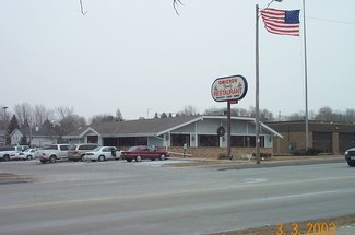 More details for 1437 & 1505 S Main St – Retail for Sale, West Bend, WI