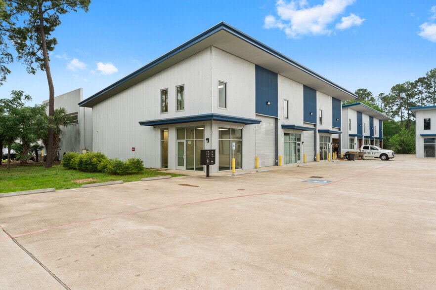 32411 Tamina Rd, Magnolia, TX for lease - Building Photo - Image 1 of 28