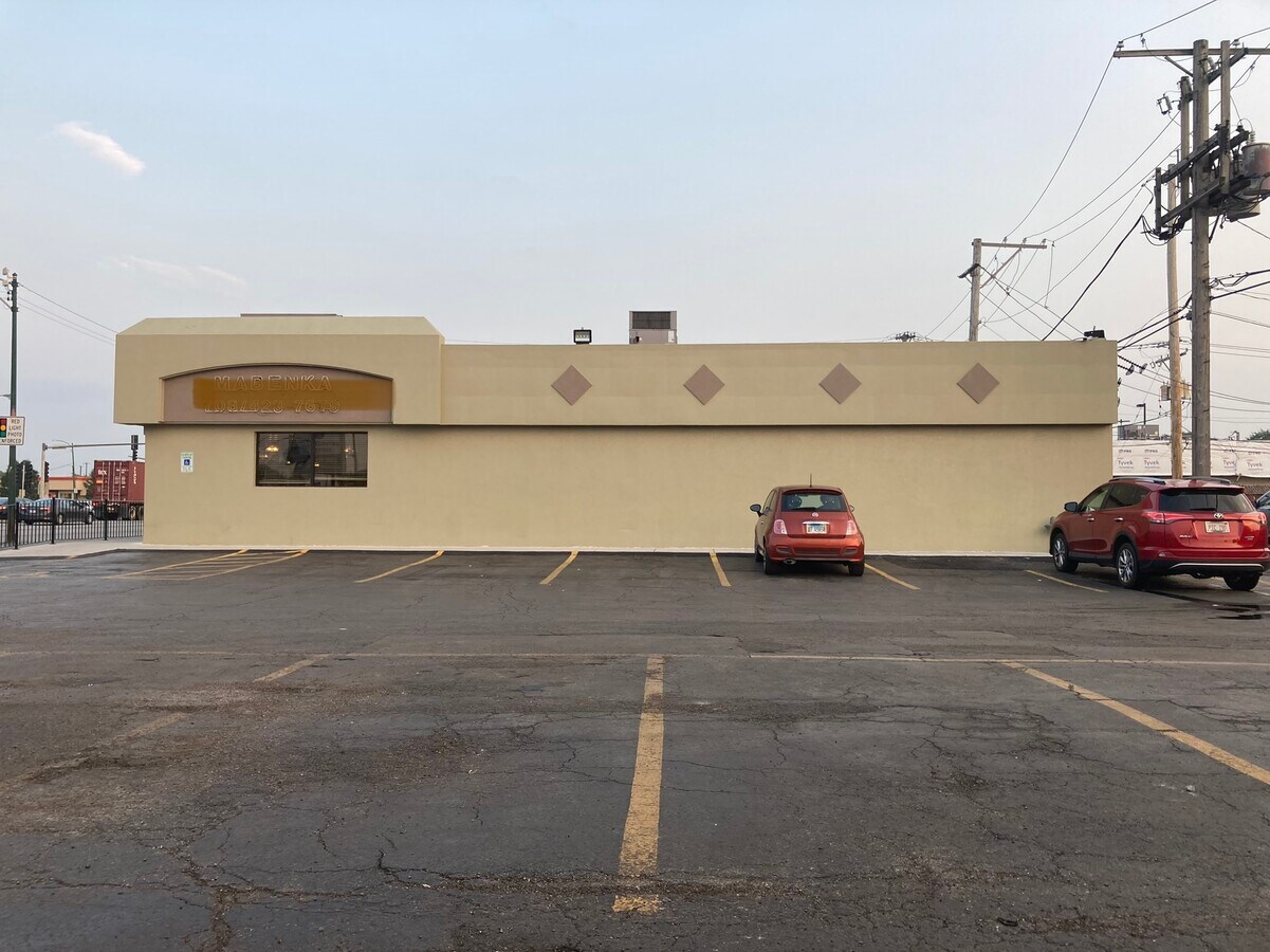 7844 S Cicero Ave, Burbank, IL 60459