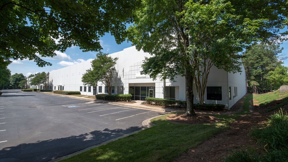 7000 Cobb International Blvd, Kennesaw, GA for lease - Building Photo - Image 3 of 9