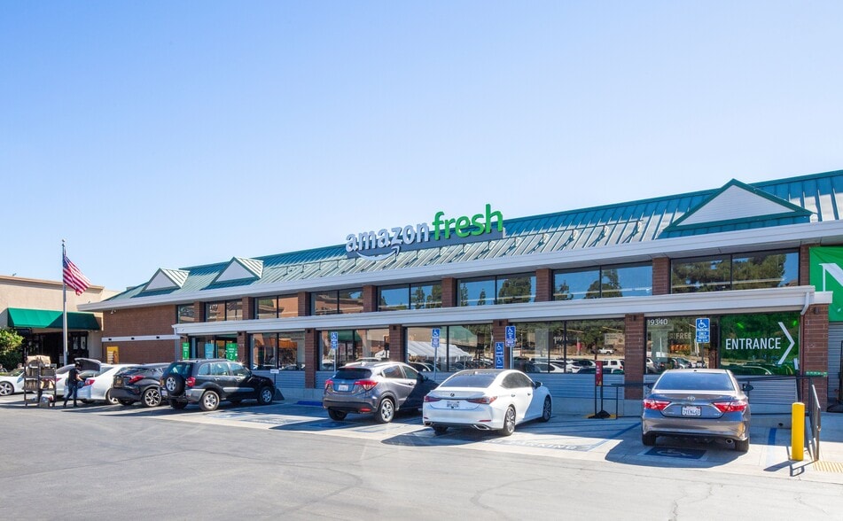 19300-19338 Rinaldi St, Porter Ranch, CA for lease - Building Photo - Image 2 of 2