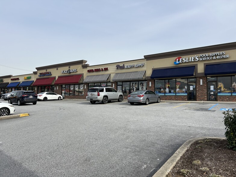 10029-10047 York Rd, Cockeysville, MD for lease - Building Photo - Image 2 of 10