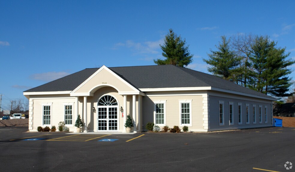 1533 Lakeview Ave, Dracut, MA 01826 Office for Lease