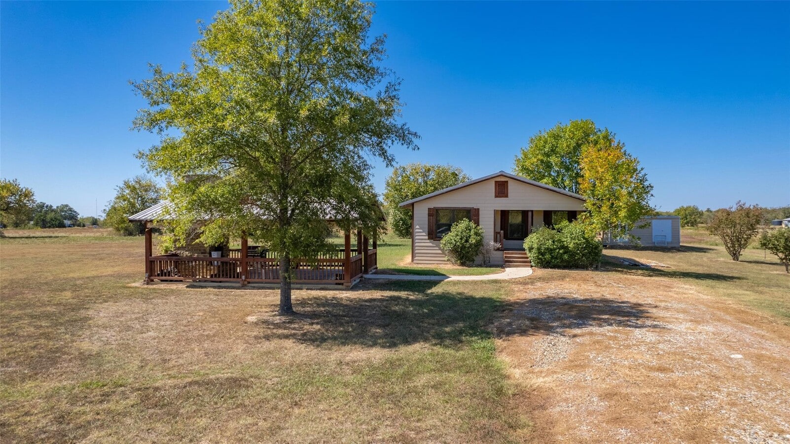 919 Farm Road 71, Talco, TX 75487