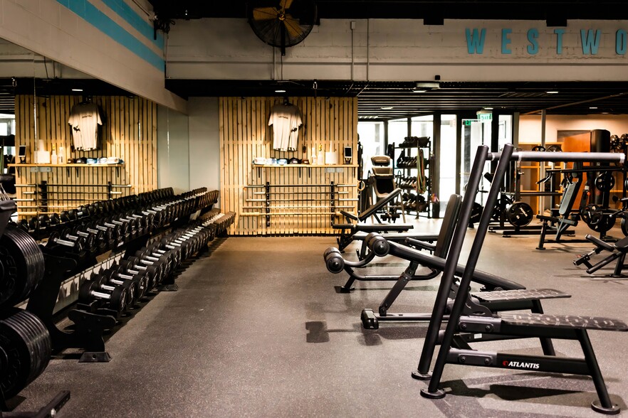 610 S Jennings Ave, Fort Worth, TX for lease - Building Photo - Image 3 of 8